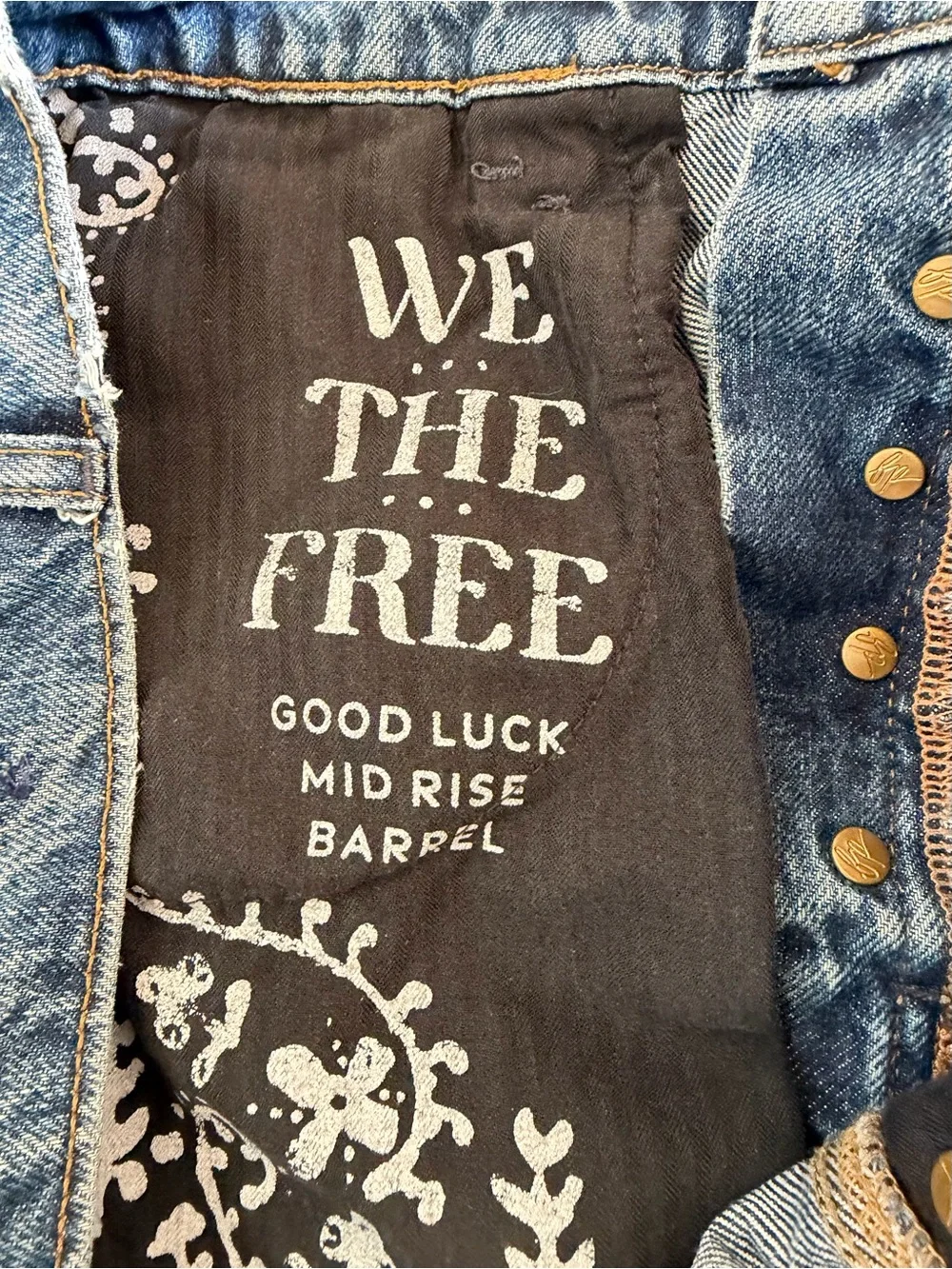 We The Free Good Luck Mid Rise Barrel Jeans in Deep End size 31 - Picture 9 of 11
